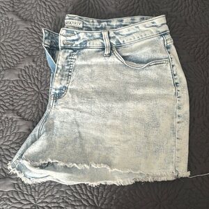 Ava and Viv cutoff shorts - 20W